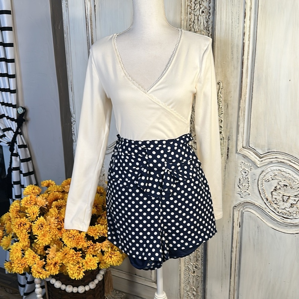 Curated 2piece Minnie Mouse Bundle With Wrap Top … - image 1